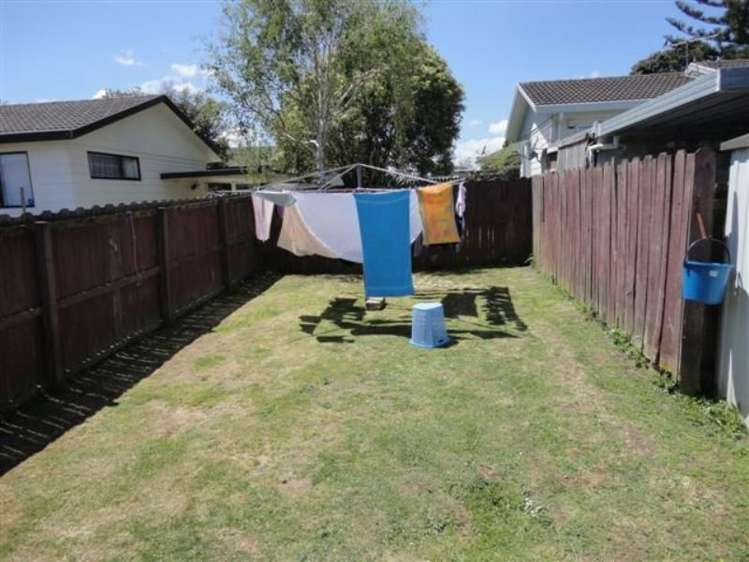 1/6 Sparrow Place Manurewa_7