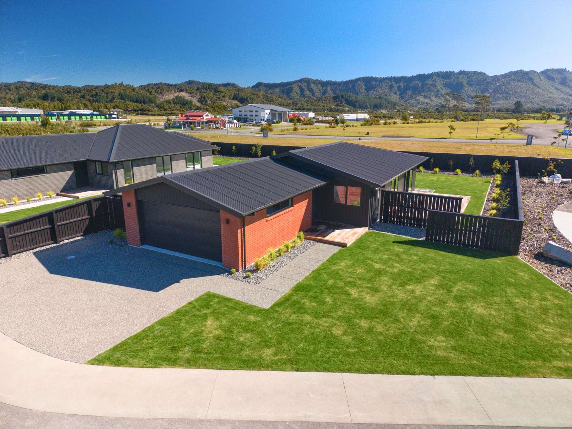 11A Hinau Crescent Kaiata_0