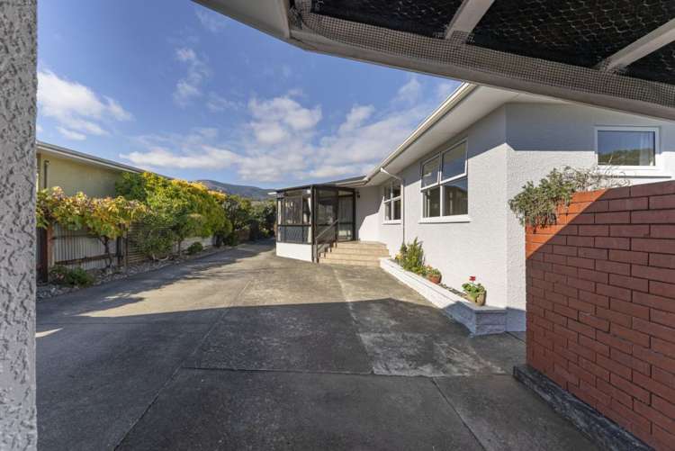 22 Tennyson Crescent Stoke_19