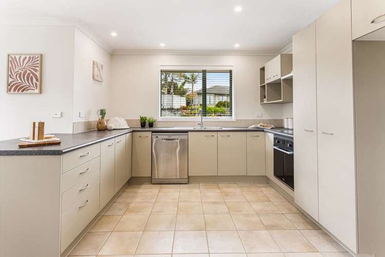 6 Brookwood Drive Henderson_10