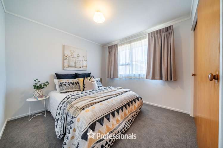 5/8 Hewer Crescent Naenae_8