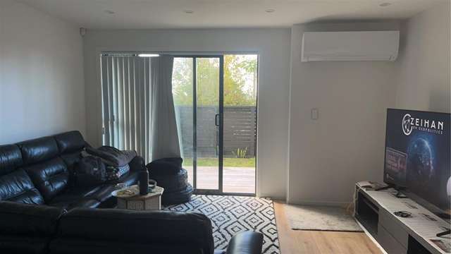 2/28 Croydon Road 1732_3