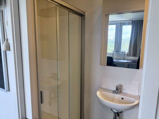 1107 138 Anzac Ave 10015_3