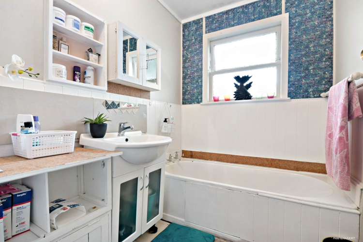 79 Fairclough Road Beach Haven_9