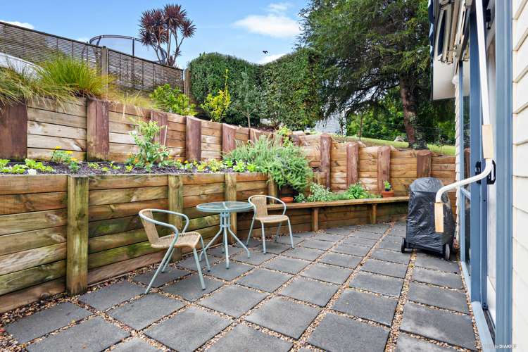 88c Brian Crescent Stanmore Bay_11