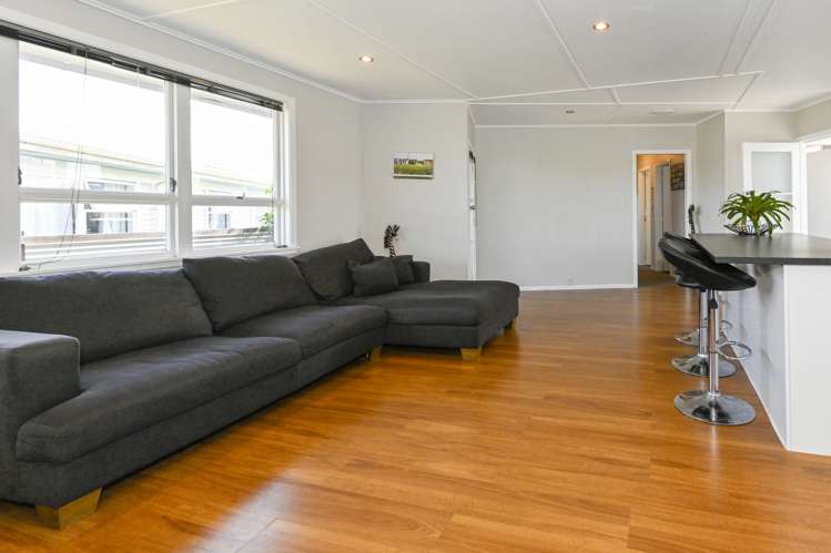 405 Huia Place Camberley_4