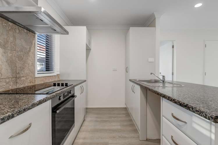 60/340 Gulf Harbour Drive_5