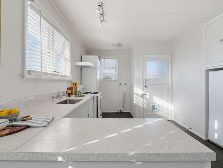 37 Hadfield Crescent College Estate_6