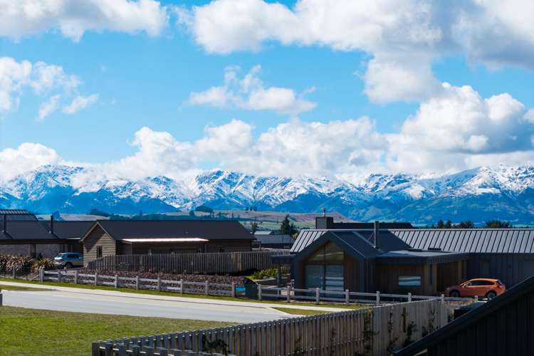 8 Stonehenge Road Wanaka_6