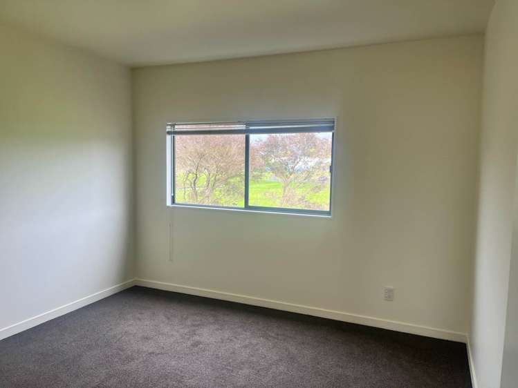 27/29 Aviemore Drive Highland Park_3