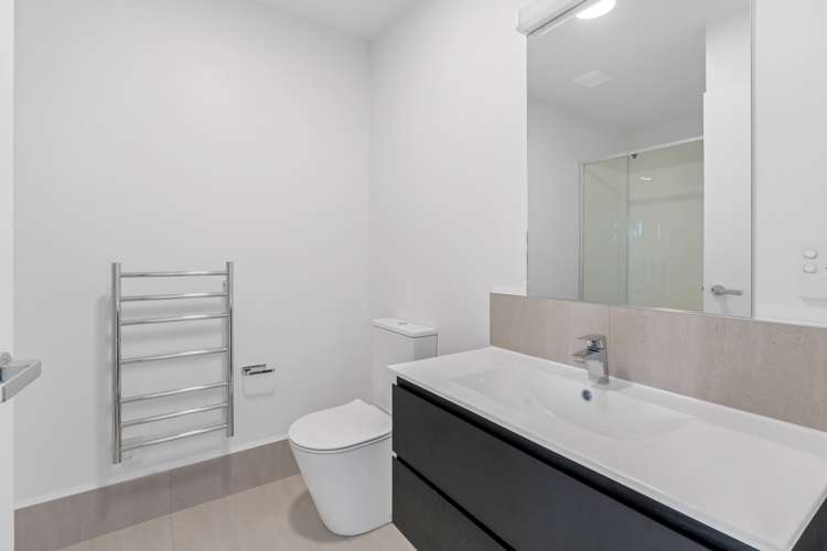 24/11 Carlos Drive Flat Bush_11