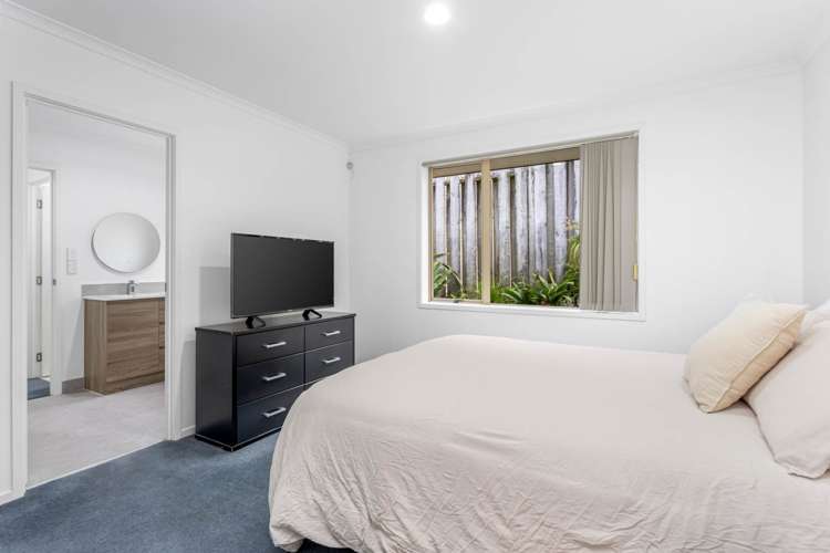 17 Kestrel Heights Arkles Bay_11