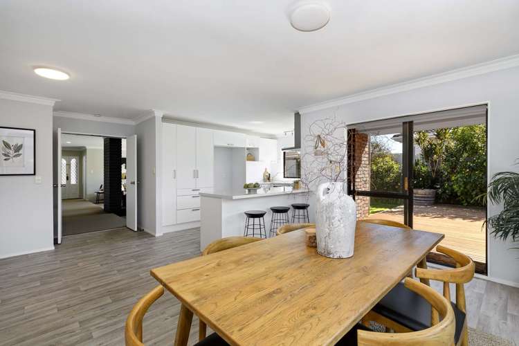 33 Heron Avenue East Matua_2