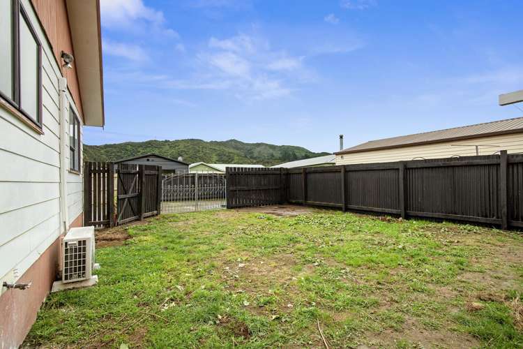 8b Weymouth Grove Wainuiomata_12