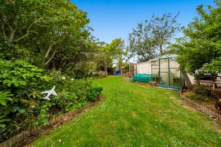 6 Galt Street Hawera_12