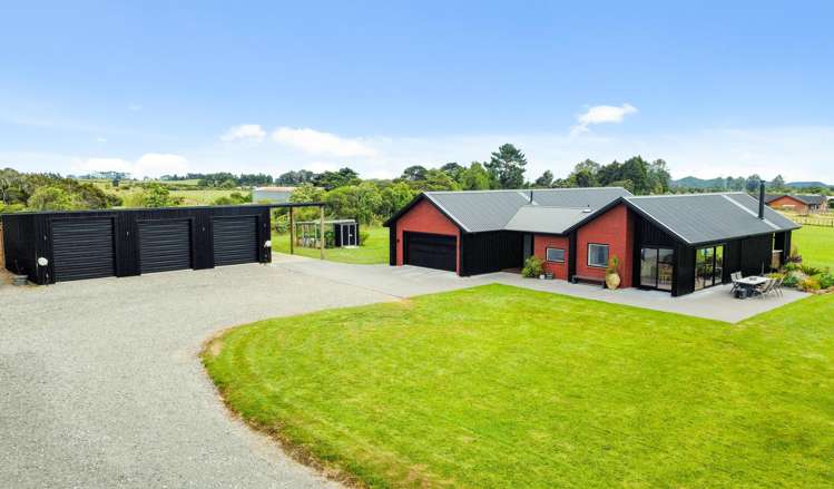 1506 Egmont Road Egmont Village_34