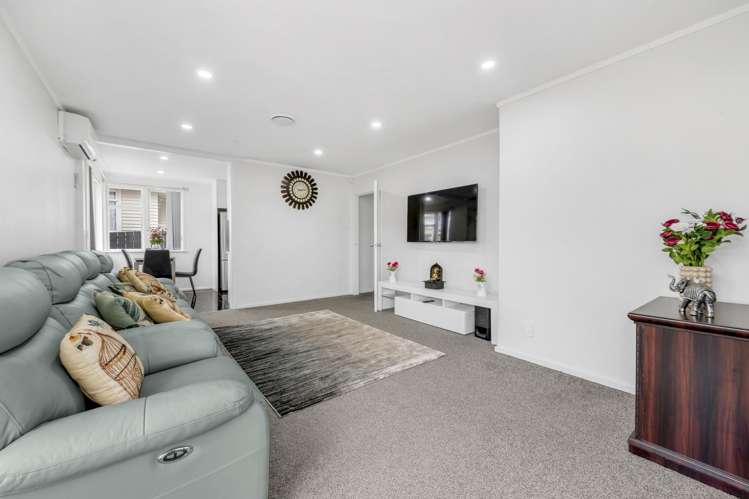 11 Dolbel Place Mangere East_12