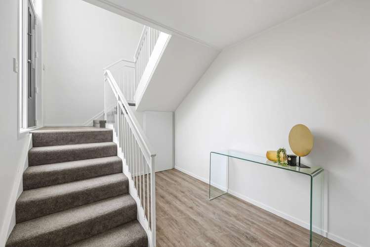 16 Andrea Place Sunnyhills_22