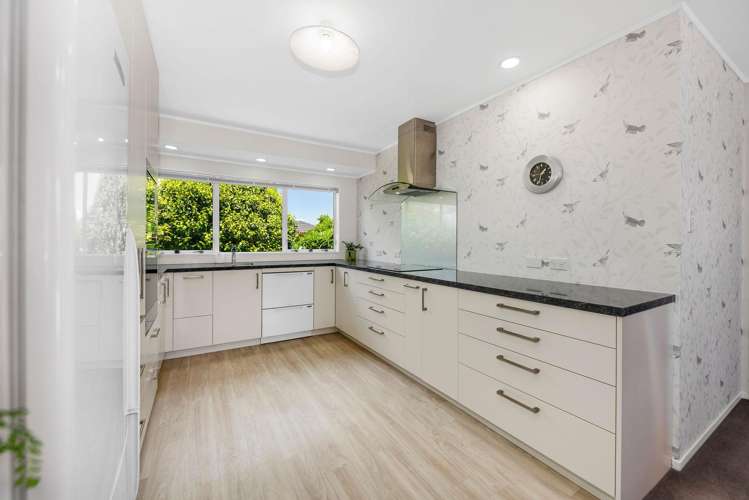 47 Nicholas Road Somerville_13