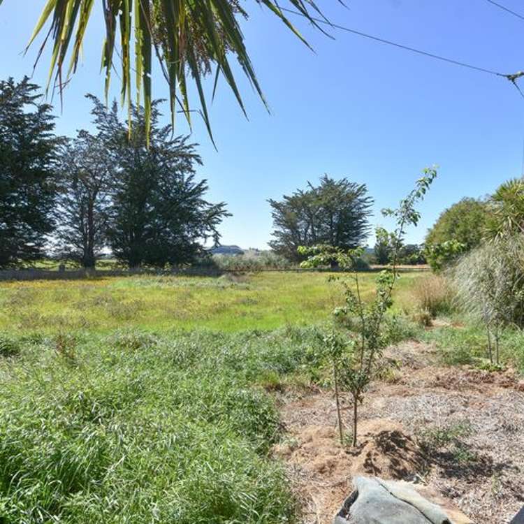 1215 Centre Road Henley_31