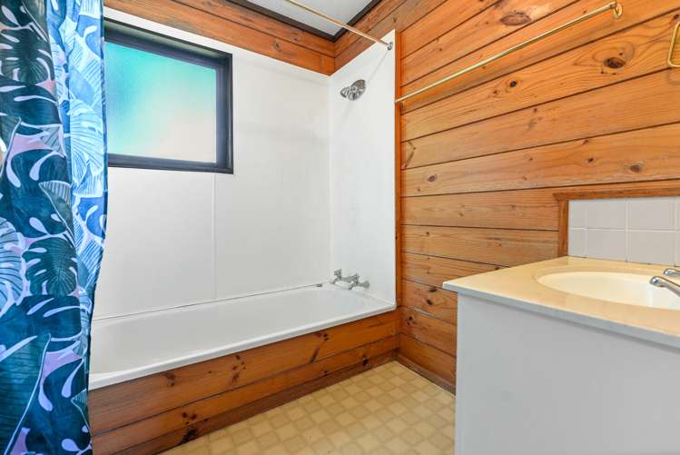 24a Macdonald Road Glenview_11