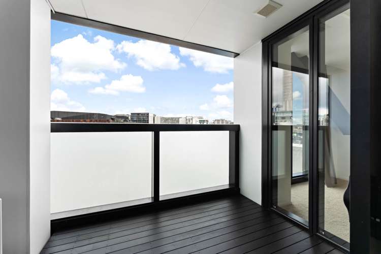 701/147 Victoria Street West_4