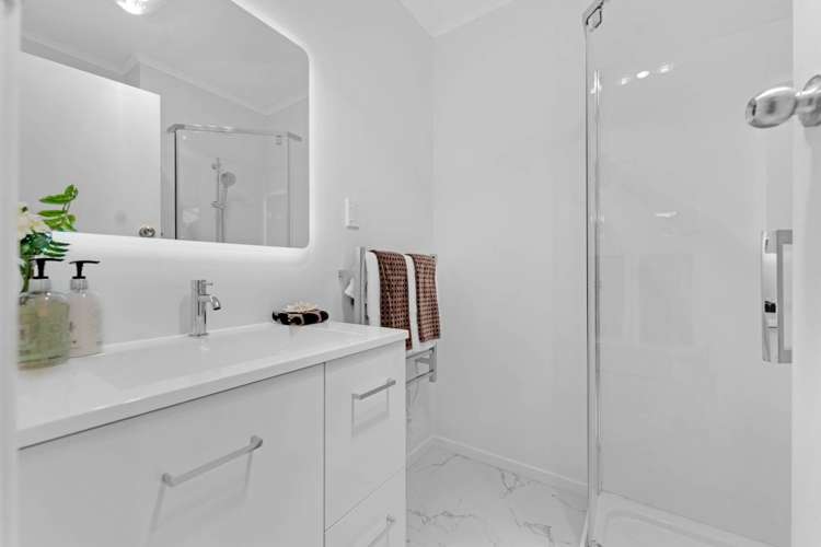 20 Chorley Avenue Massey_16