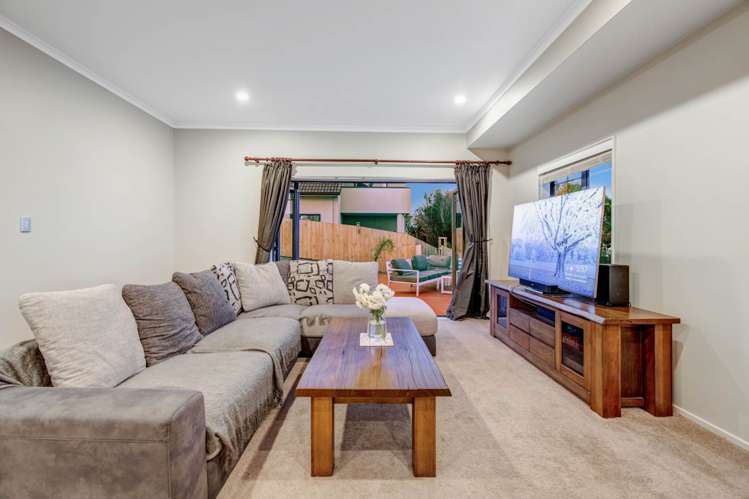 103 Alec Craig Way Gulf Harbour_29