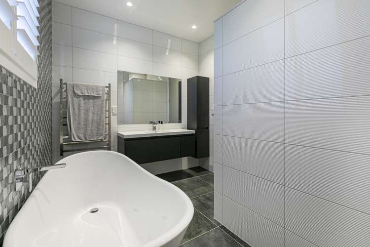 80 Riverhead Point Drive Riverhead_23