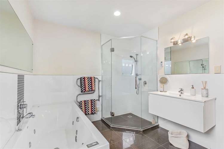 66 Spinnaker Drive Te Atatu Peninsula_9