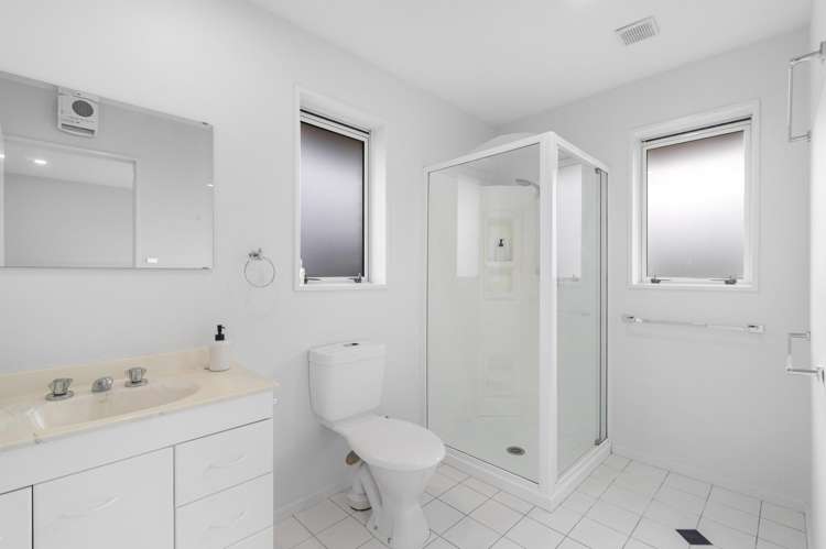 4 Paget Drive Woodend_16