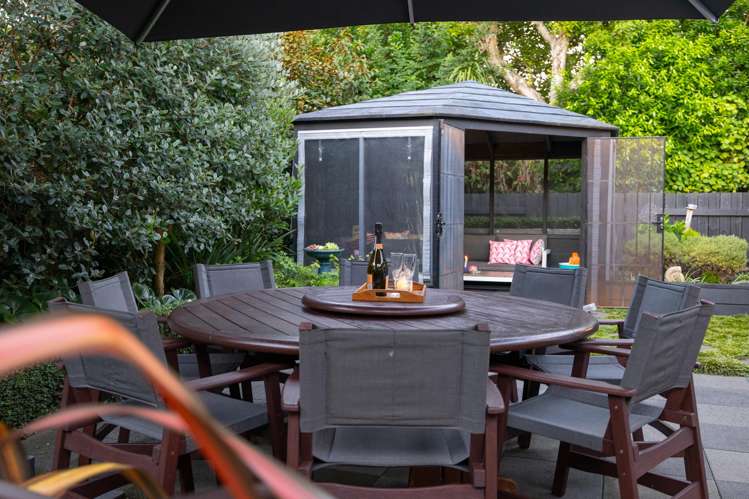 9 Ranara Court West End_14