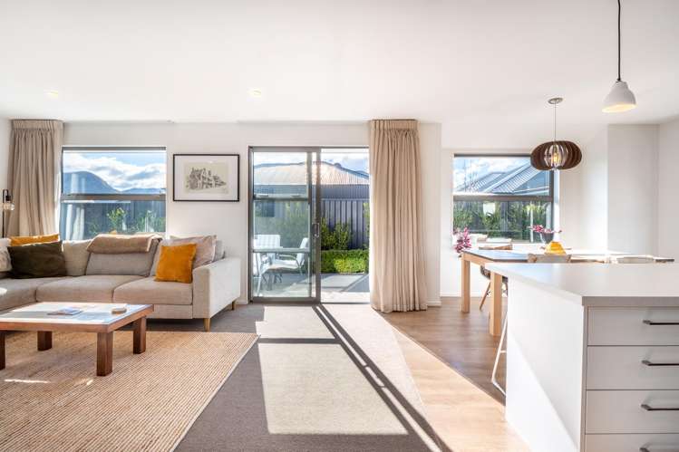 63 Risinghurst Terrace Lower Shotover_1