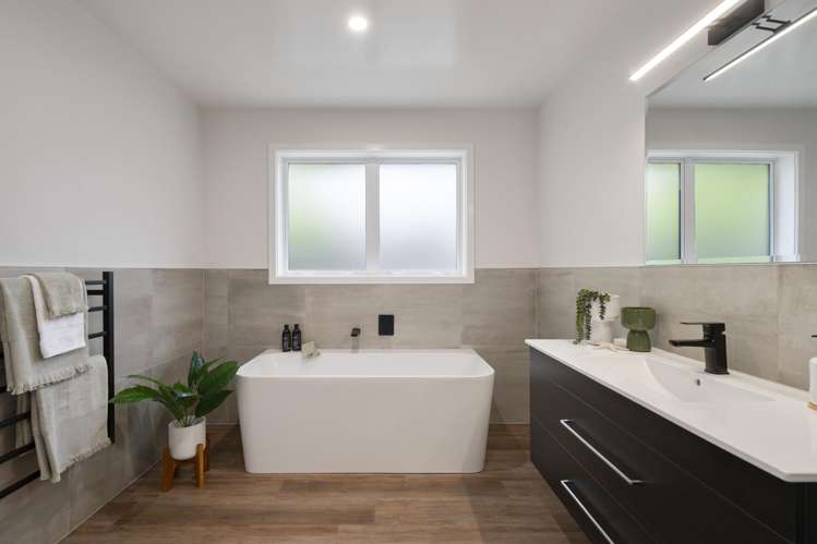 166 Ranfurly Road Feilding_23