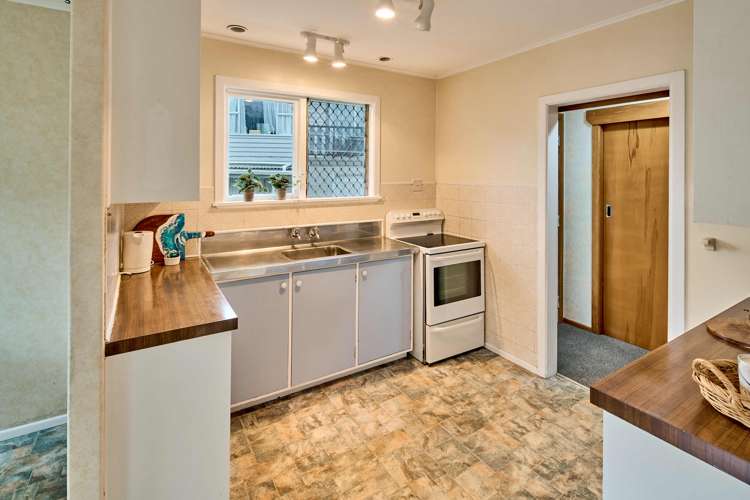 16 Clematis Grove Maungaraki_5
