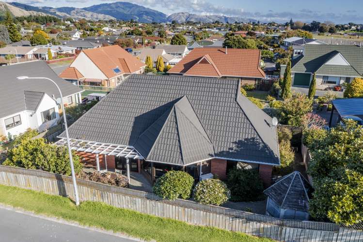 121 Hillcrest Road Raumati Beach_0