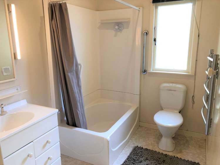 26a Queens Parade Devonport_6