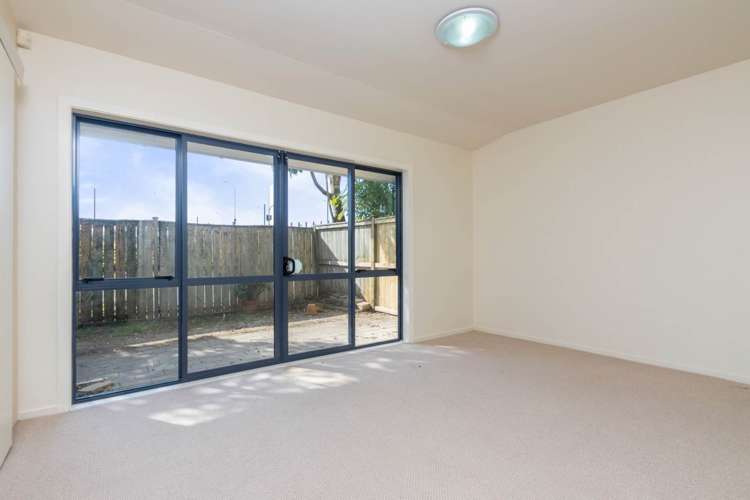 6/6 Ambrico Place New Lynn_5
