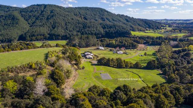 6 Millett Road Whangaripo_1