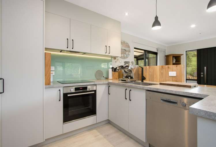 84 Kennedy Road Waikino_8