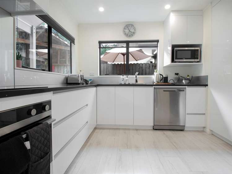 1/110 Nigel Road Browns Bay_6