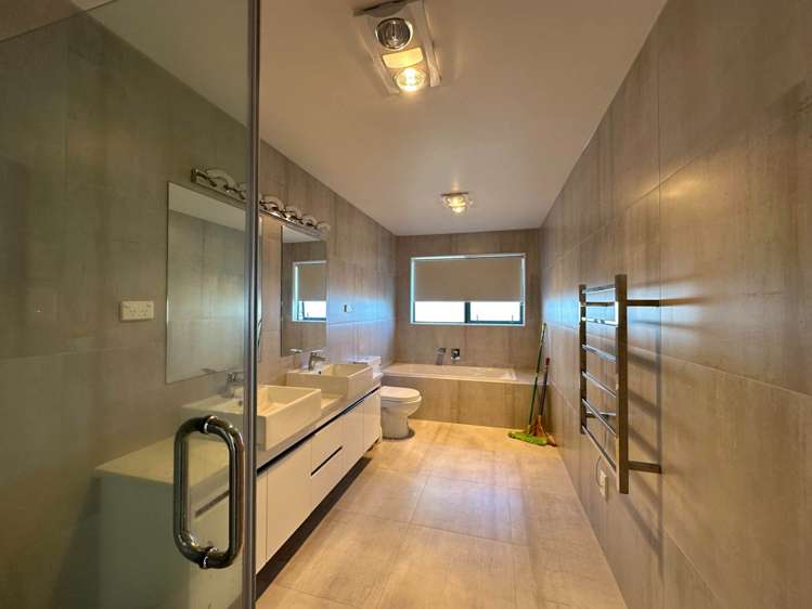 8 Drumconnell Drive Flat Bush_11