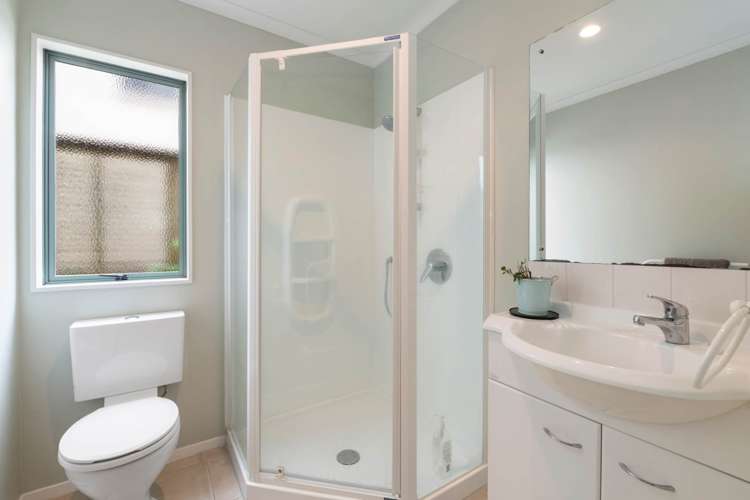 6 Parkwood Crescent Gulf Harbour_12