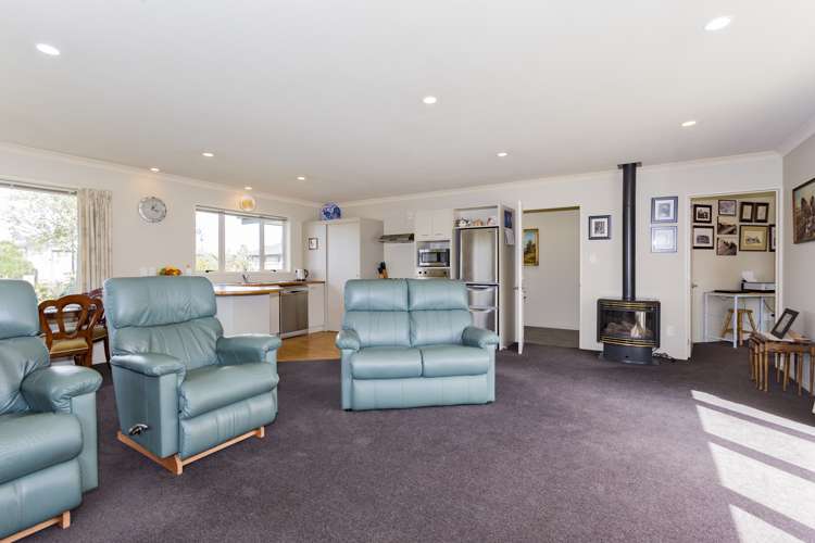 15 Kowhai Street Oxford_6