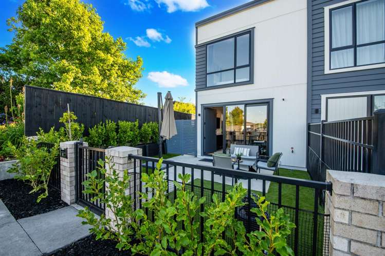 8 Patariki Way Beach Haven_19