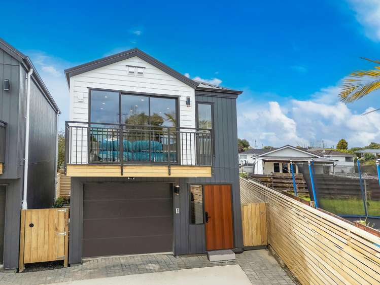 3/10 Starling Place_0