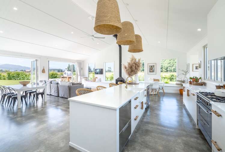 194 Wood Street Woodside_7