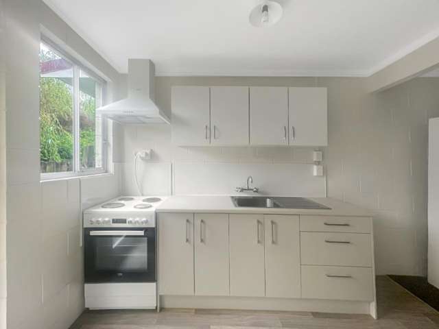 17C Surrey Road 1227_2