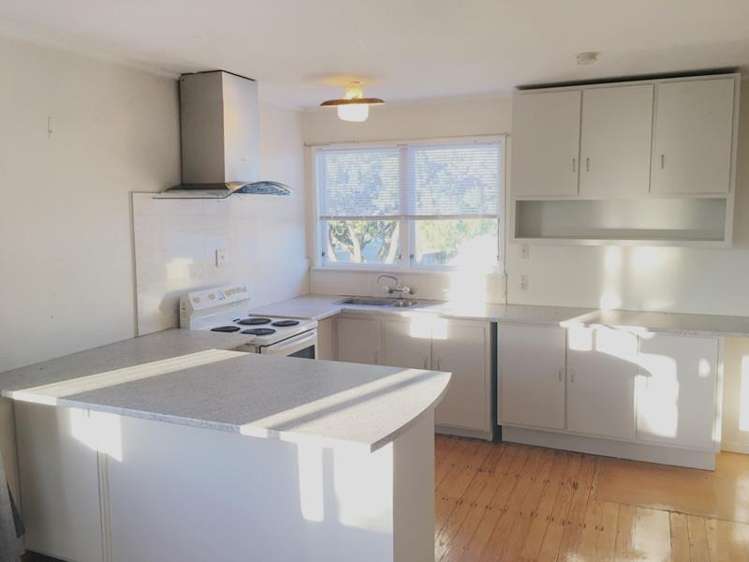 14 Gardner Avenue New Lynn_2