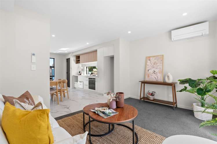 1/112 Barbour Street Waltham_5